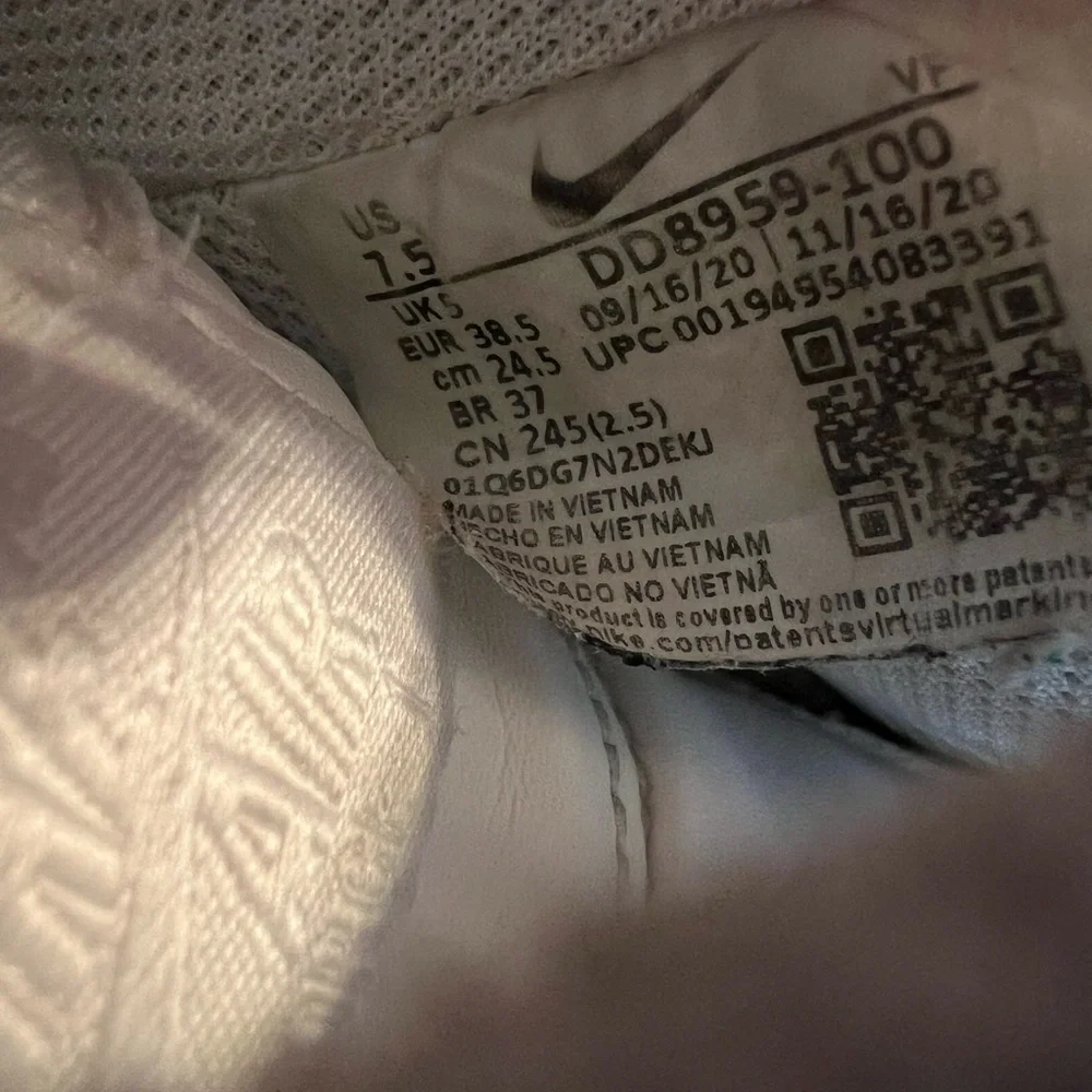 Nike Women’s Air Force 1‎ Sneaker Shoe Low White Size 7.5 DD8959-100